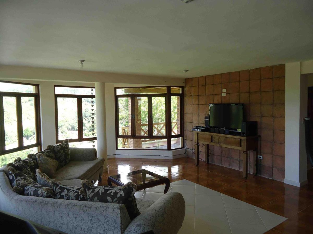 Villas Las Neblinas Constanza Luaran gambar